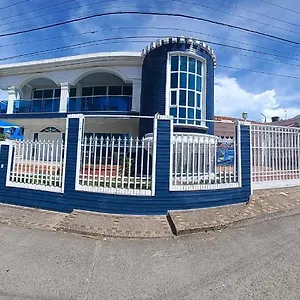 Mary Hosting Sarie Bay Quarto em Acomodações Particulares